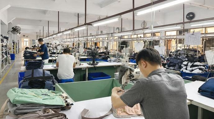 Custom packaging factory production